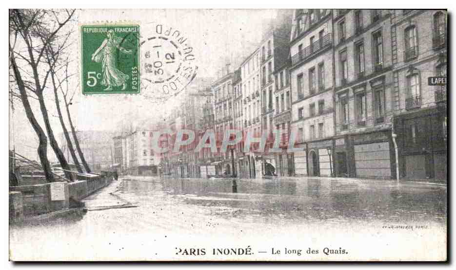 CPA Paris Inonde Le Long des Quais