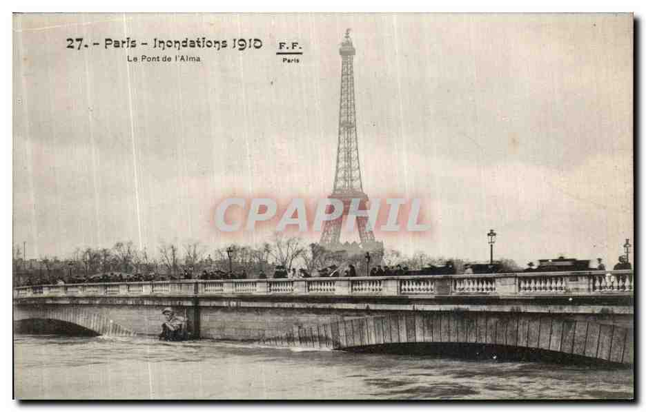CPA Paris Inondations Le Pont de l Alma Tour Eiffel