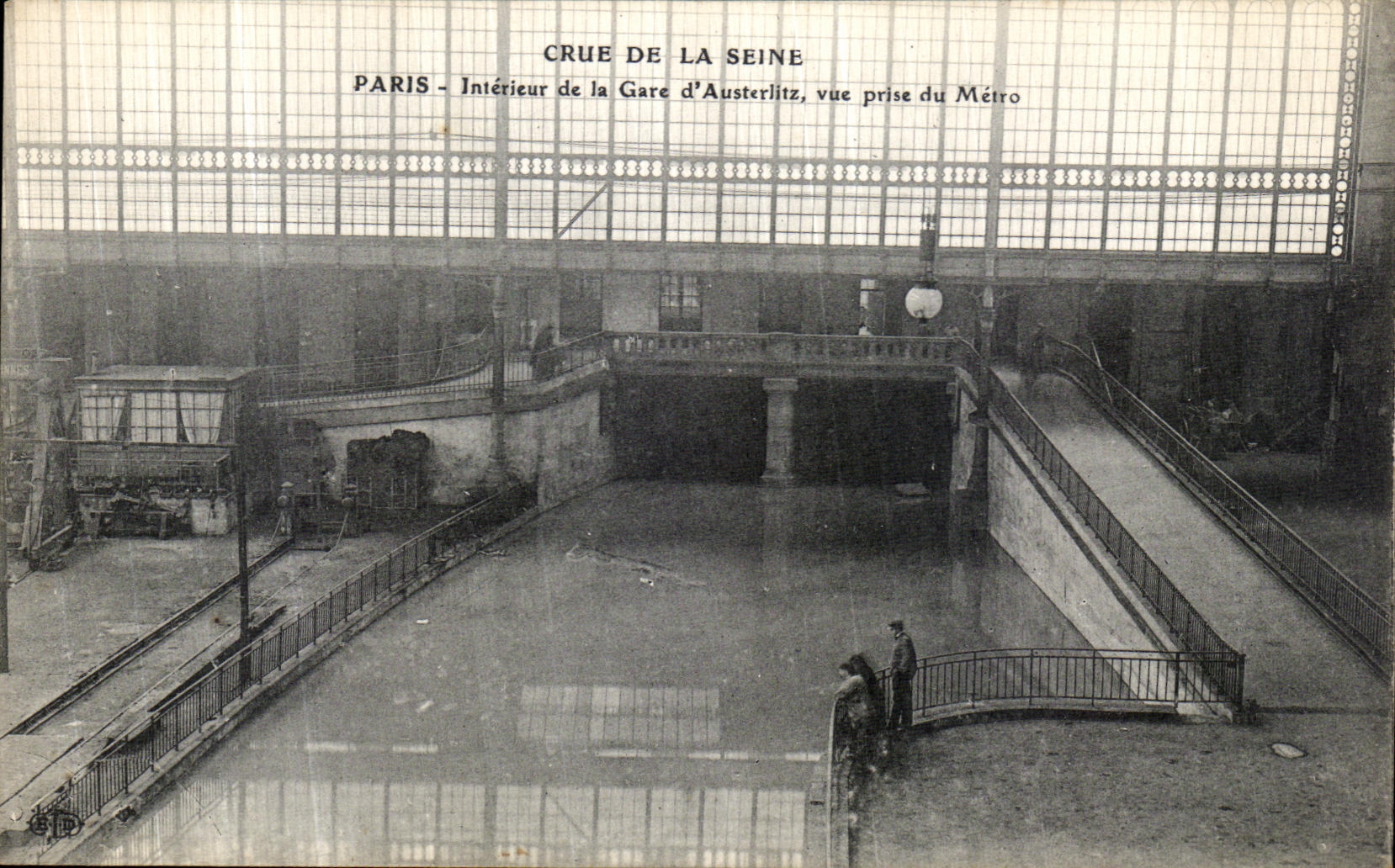 Crue de la Seine — Intérieur de la Gare d'Austerlitz, vue prise du Métro — Éditeur CPAPHIL