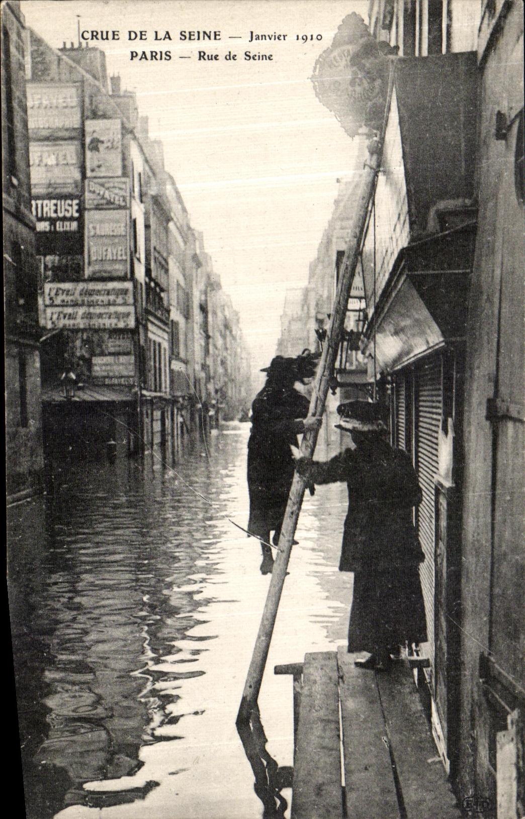Überschwemmung der Seine — Januar 1910 — Paris — Rue de Seine