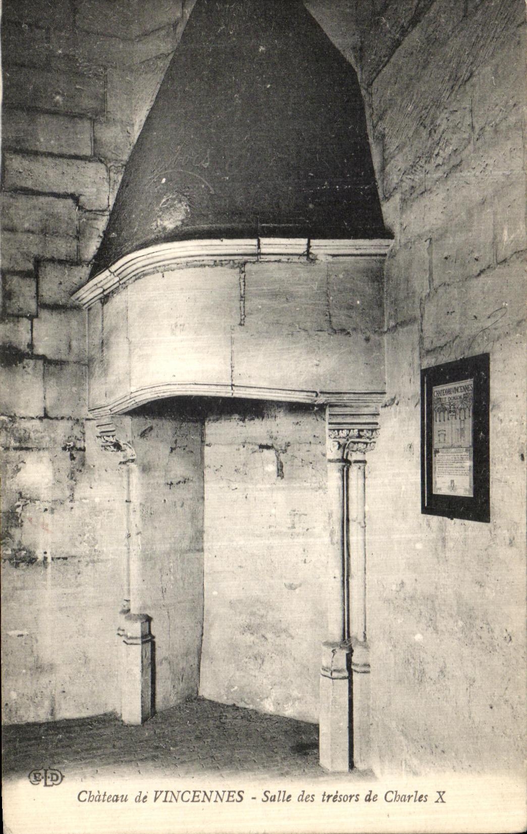 Château de VINCENNES - Salle des trésors de Charles X