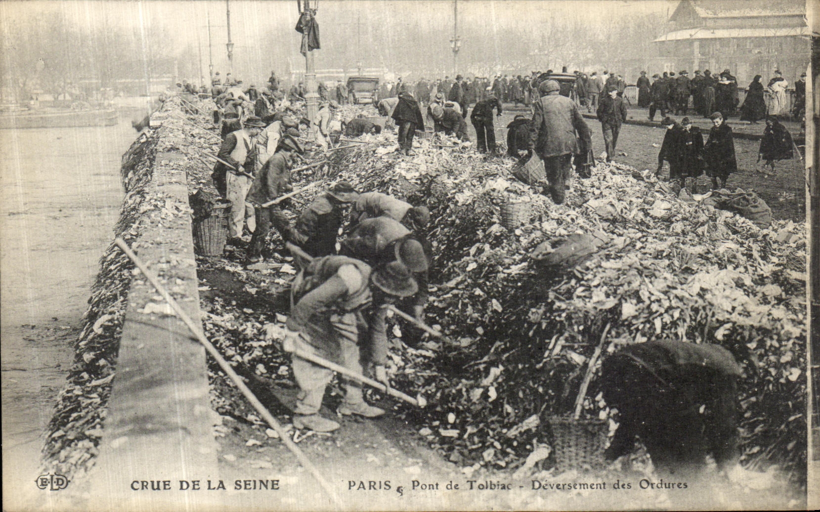 Crue de la Seine — Paris, Pont de Tolbiac — Déversement des Ordures — Éditeur EBD