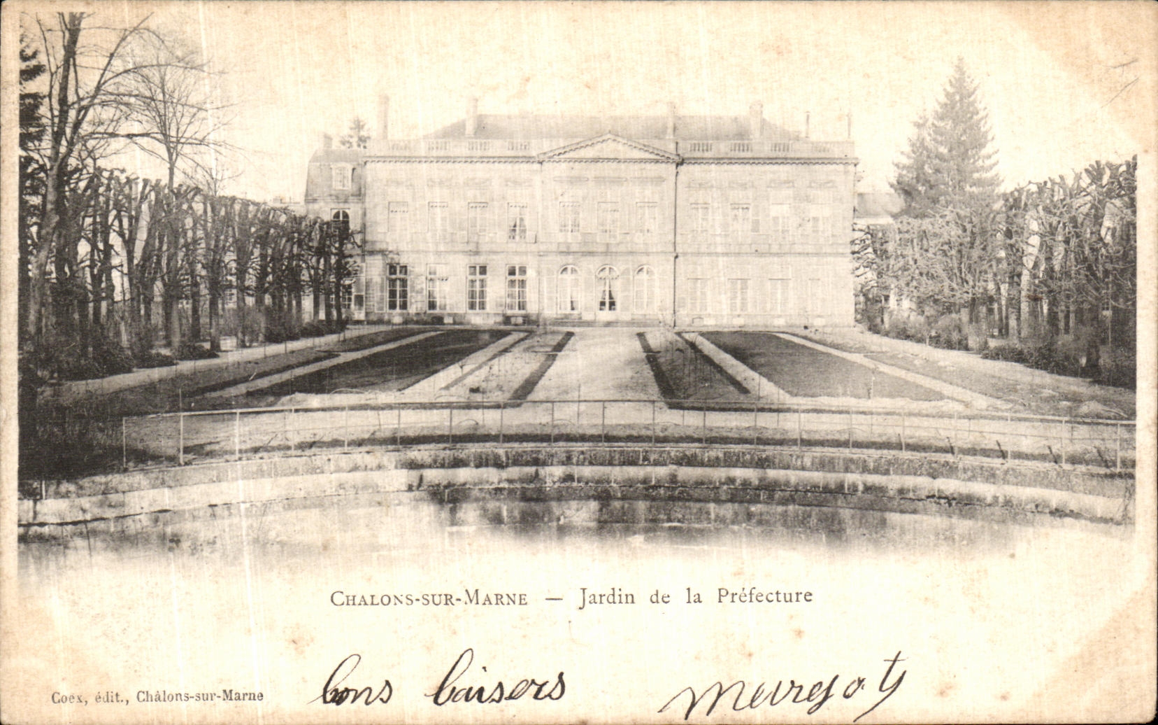 CPA Chalons Sur Marne Jardin de la Prefecture 