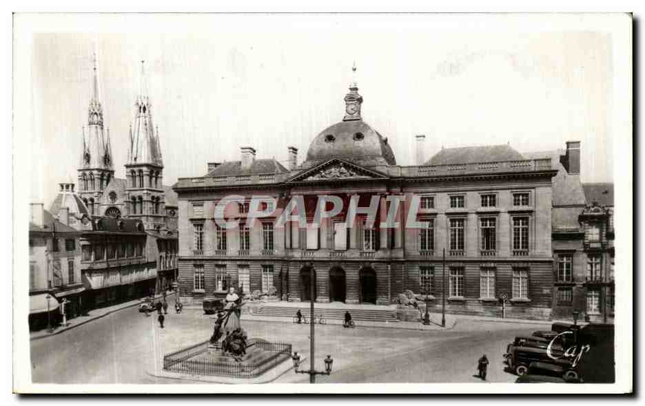 CPA Chalons Sur Marne L Hotel de Ville 