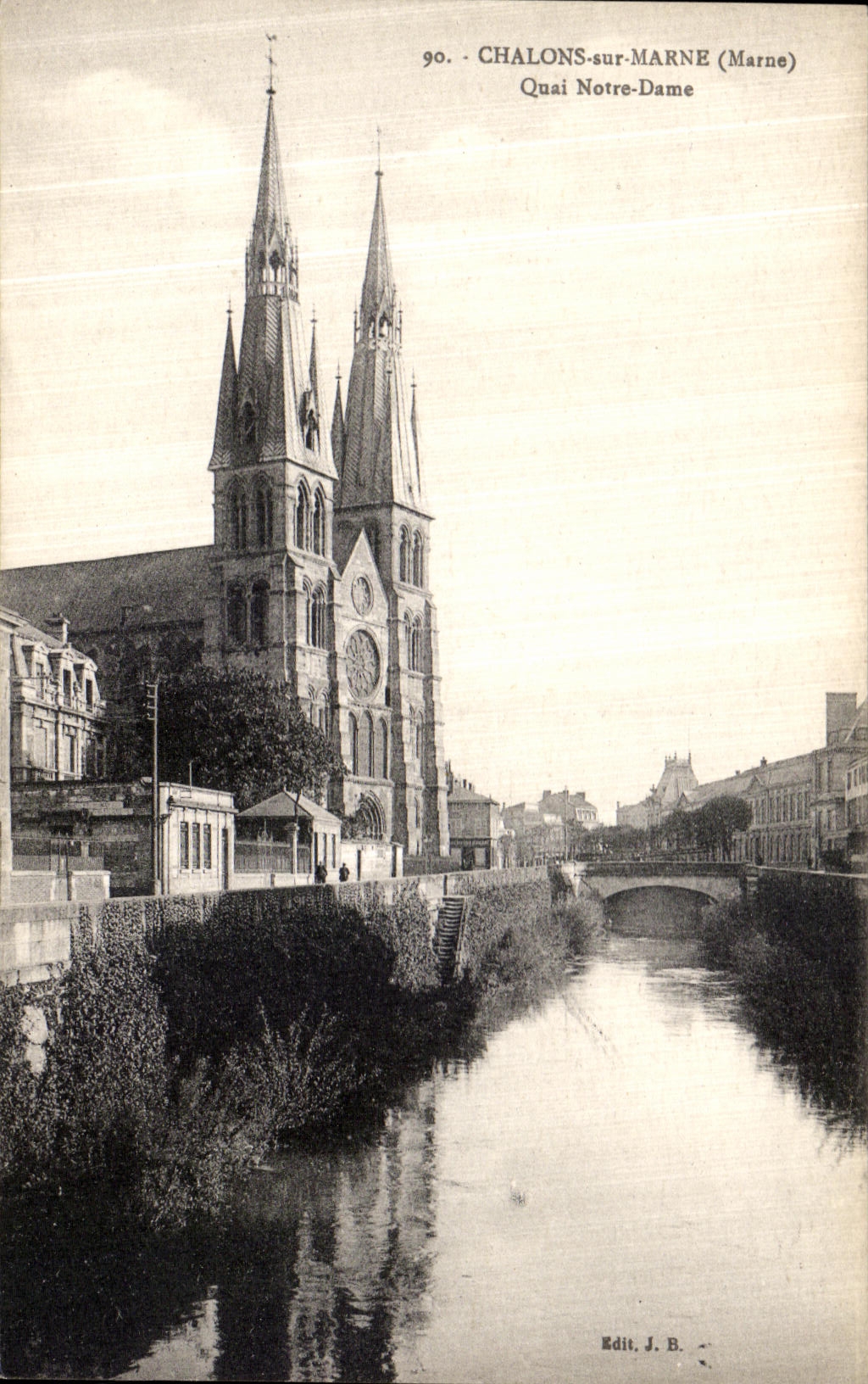 CPA Chalons Sur Marne Quai Notre Dame