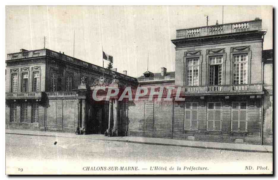 CPA Chalons Sur Marne L Hotel de la Prefecture 