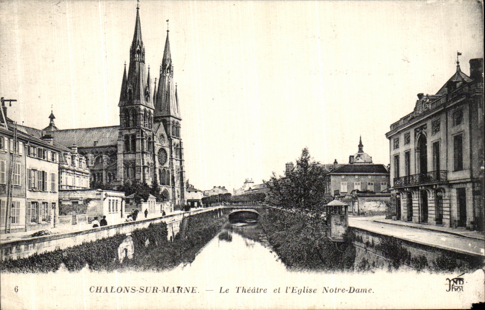 CPA Chalons Sur Marne Le Theatre et l Eglise Notre Dame 