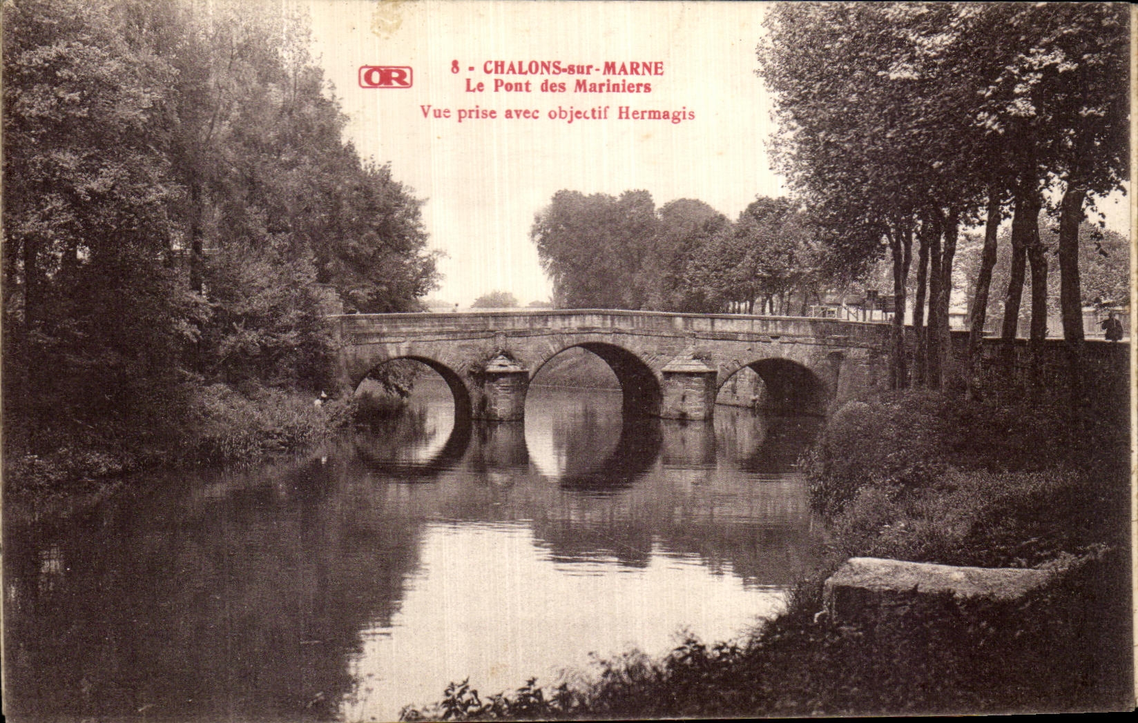 CPA Chalons Sur Marne Le Pont des Mariniers Cimetiere militaire 