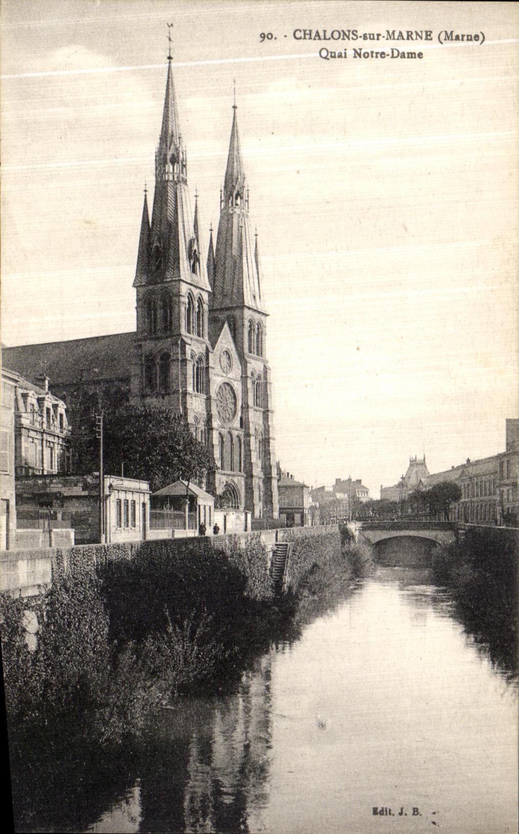 CPA Chalons Sur Marne Quai Notre Dame
