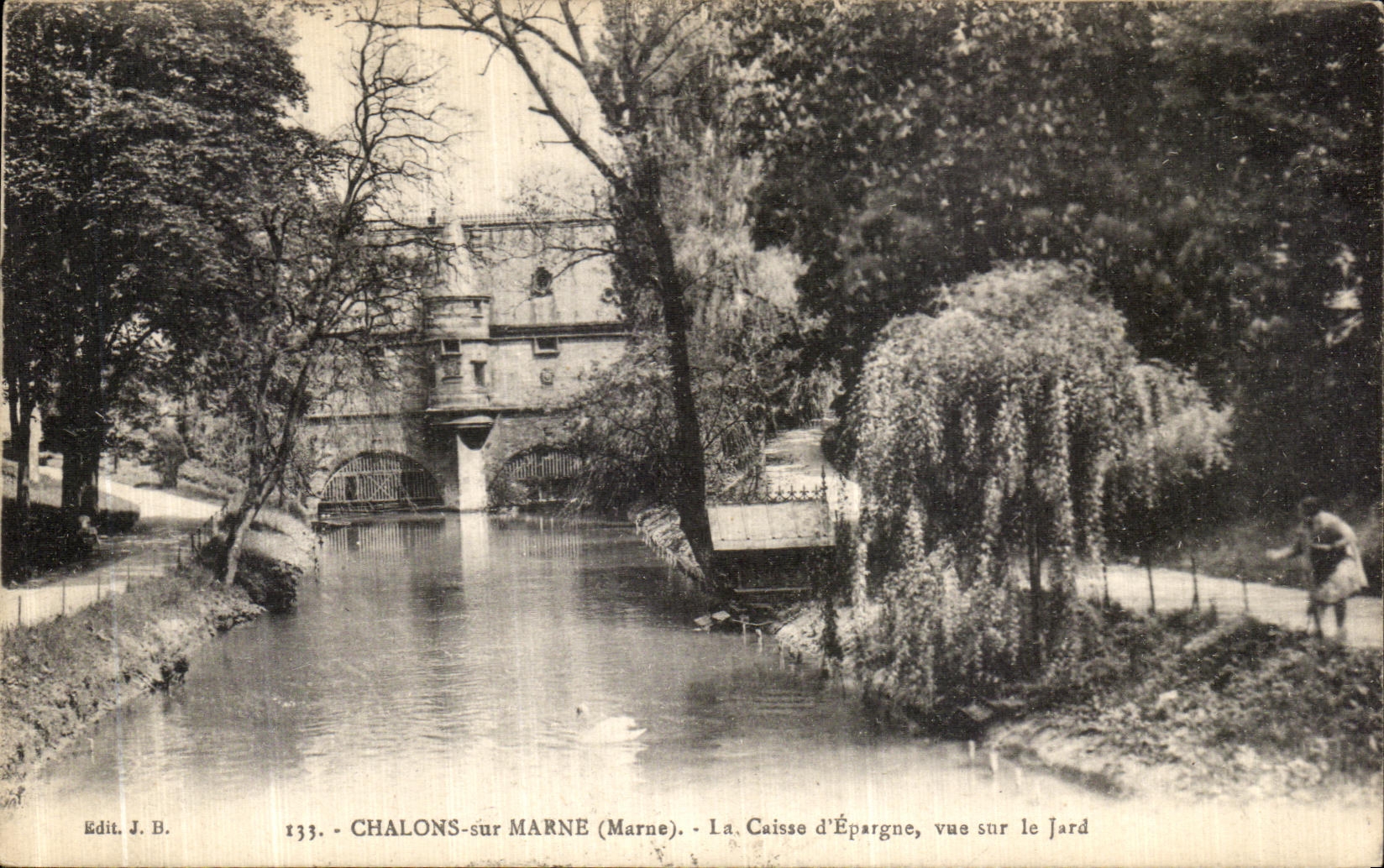 Châlons-sur-Marne — La Caisse d'Épargne vue sur le Jardin — Edit. J.B. n°133