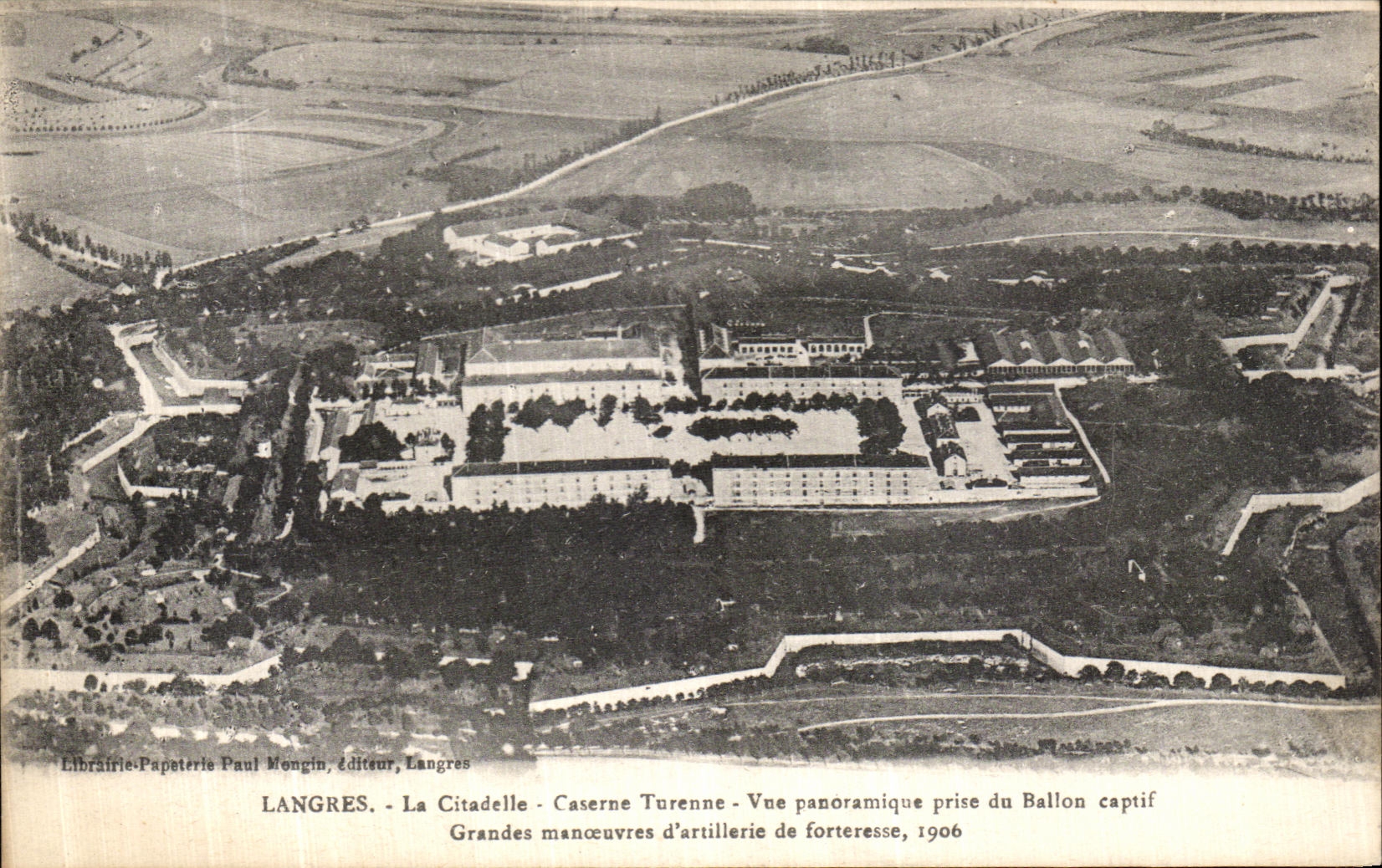 Langres - La Citadelle - Caserne Turenne - Vue panoramique prise du Ballon captif, 1906