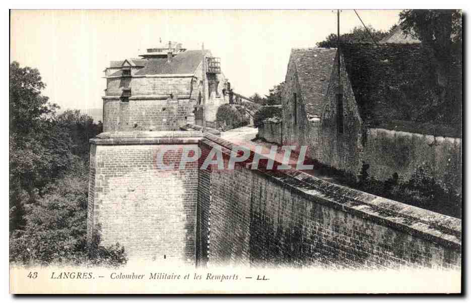 Langres — Colombier Militaire et les Remparts — LL. n°43