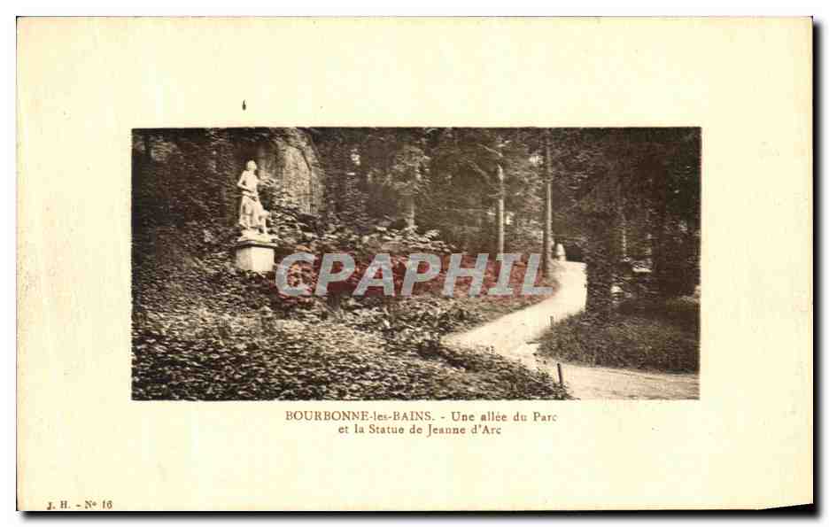 CPA Bourbonne les Bains Une allee du Parc et la statue de Jeanne d arc