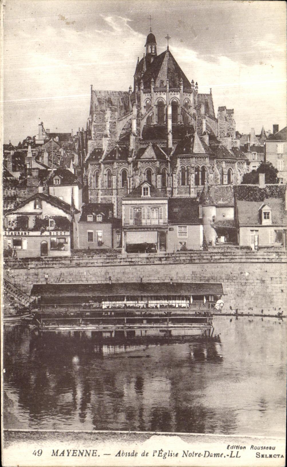 CPA Mayenne Abside de L Eglise Notre Dame