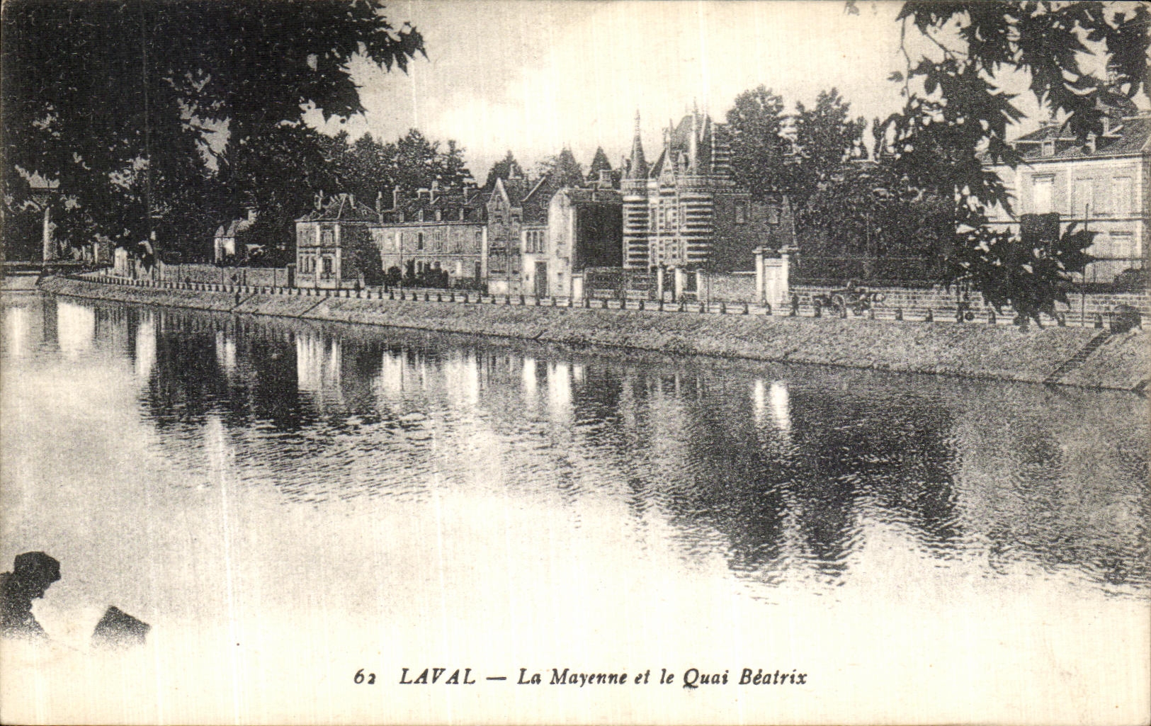 Laval — La Mayenne et le Quai Béatrix — éditeur Laval, n° 62