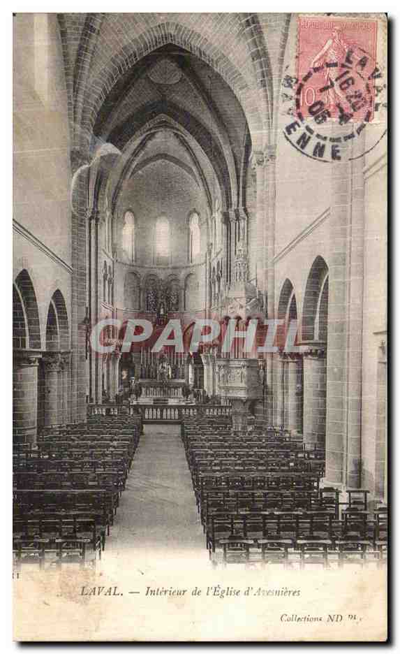 CPA Laval Interieur de l eglise d Avesnieres