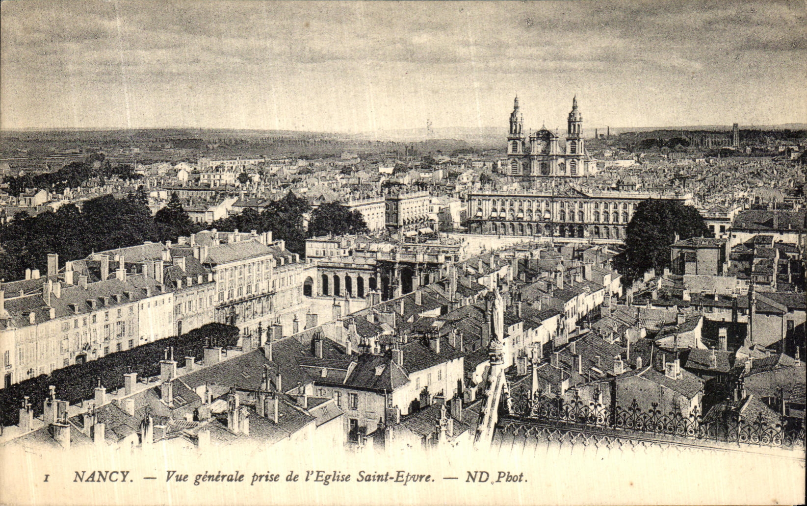 CPA Nancy Vue Generale Prise de l Eglise Saint Epvre
