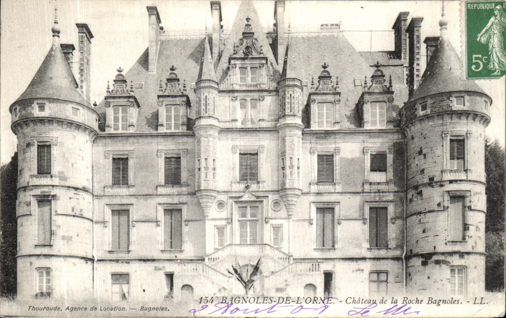 CPA Bagnoles De L Orne Chateau de la Roche Bagnoles 