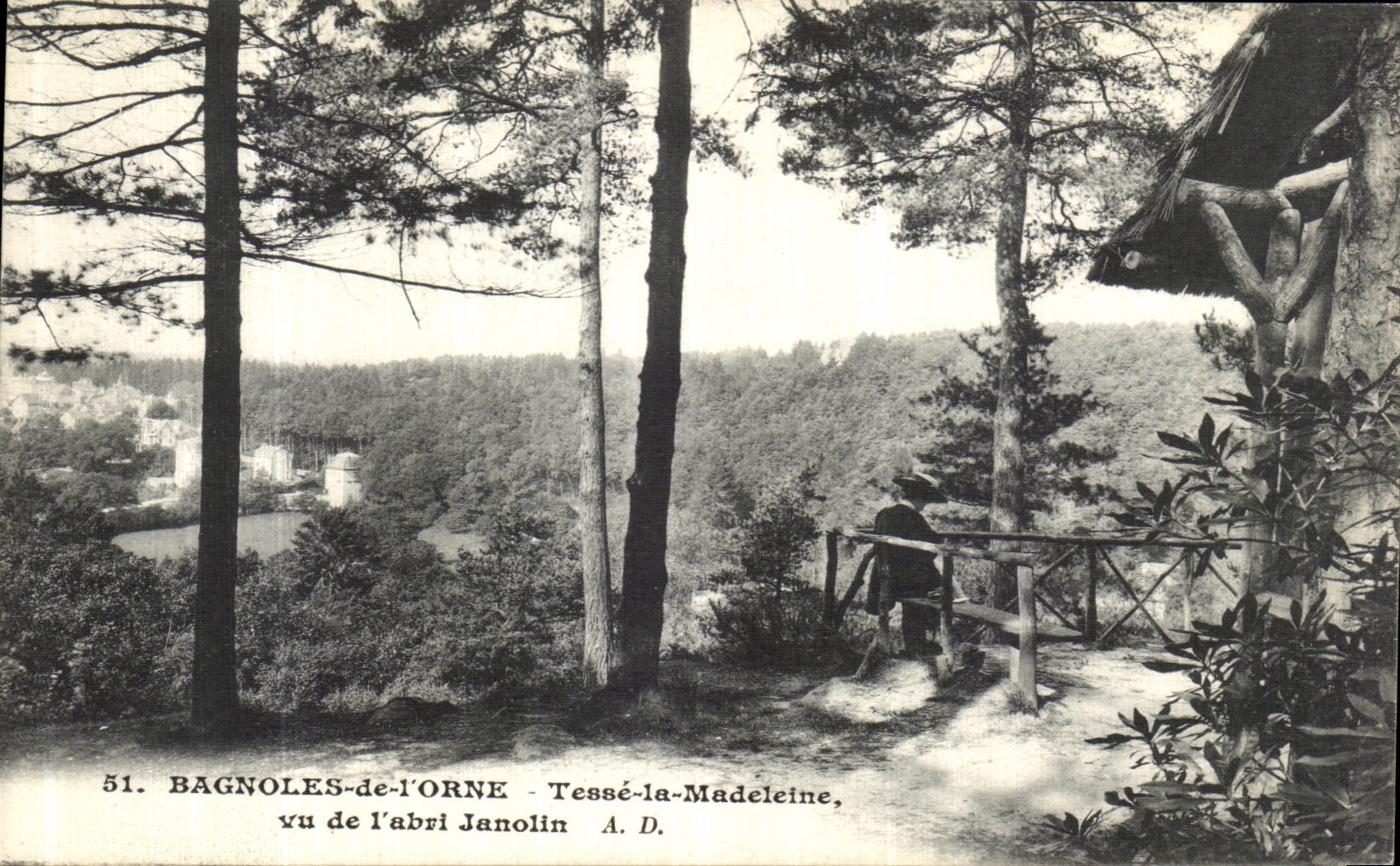 Bagnoles-de-l'Orne - Tessé-la-Madeleine, Blick vom Janolin-Unterschlupf — A. D.