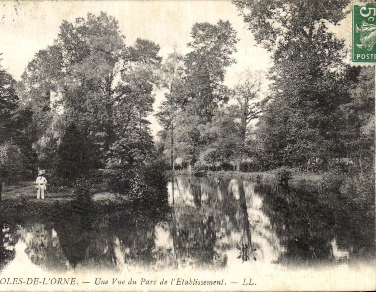 OLES-DE-L'ORNE — Una Vista del Parque del Establecimiento — LL.