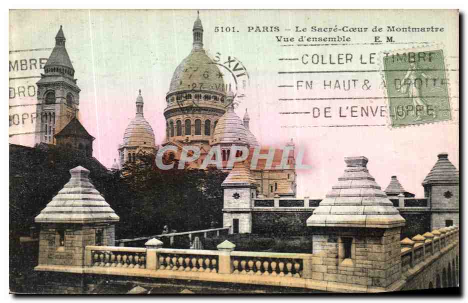 CPA Paris Le Sacre Coeur de Montmartre Vue d ensemble