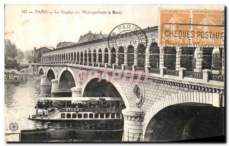 CPA Paris Le Viaduc du Mertopolitain a Bercy Metro