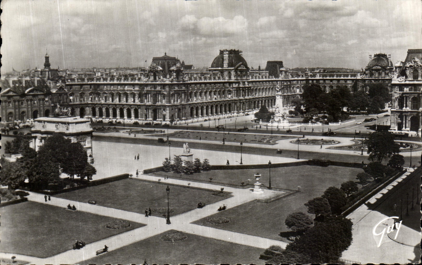 CPA Paris Et Ses Merveilles Perspective sur la place du Carrousel et le palais du Louvre