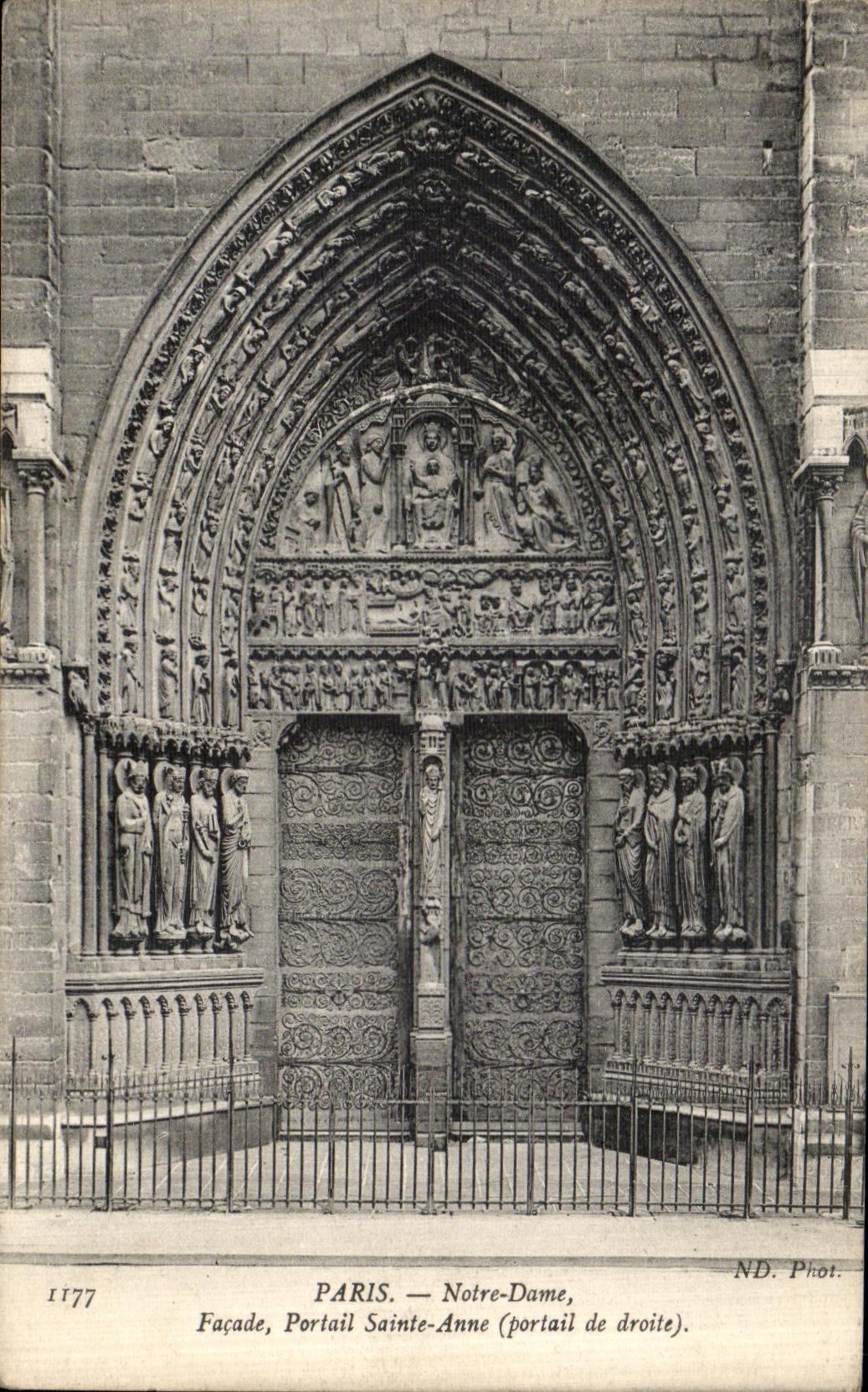 CPA Paris Notre Dame Facade Portail Sainte Anne