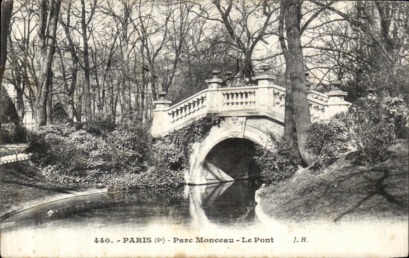 CPA Paris Parc Monceau Le Pont
