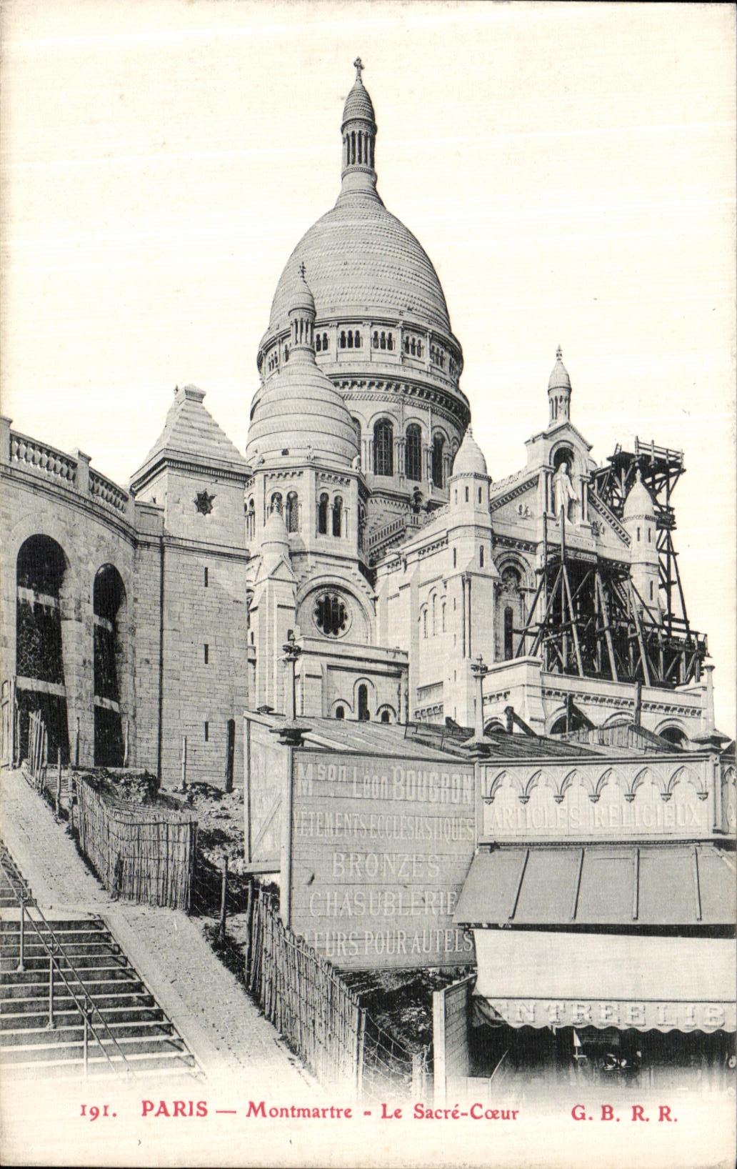 CPA Paris Montmatre Le Sacre Coeur