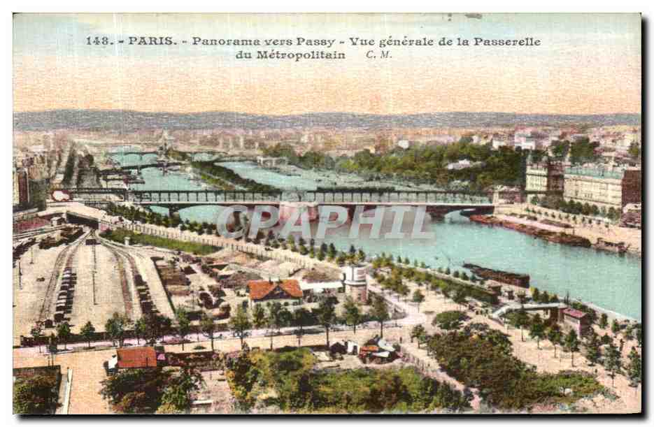 CPA Paris Panorama Vers Passy Vue generale de la Passerelle