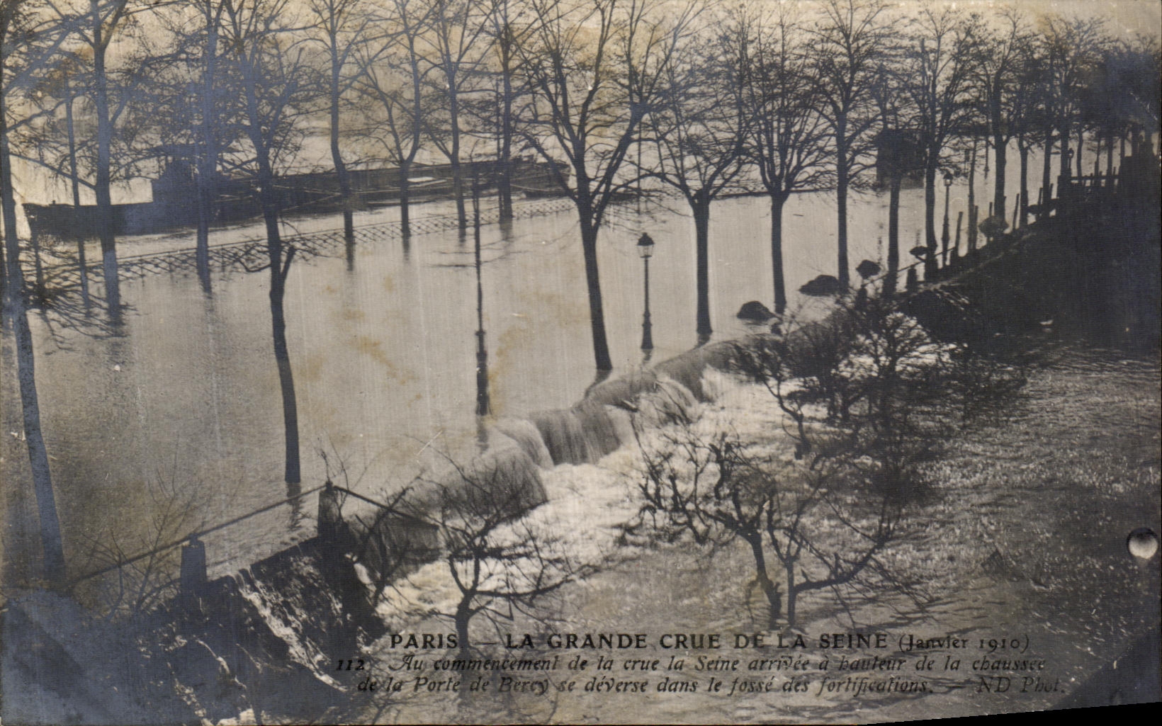 Paris — La Grande Crue de la Seine (Janvier 1910) — ND Phot. n°112