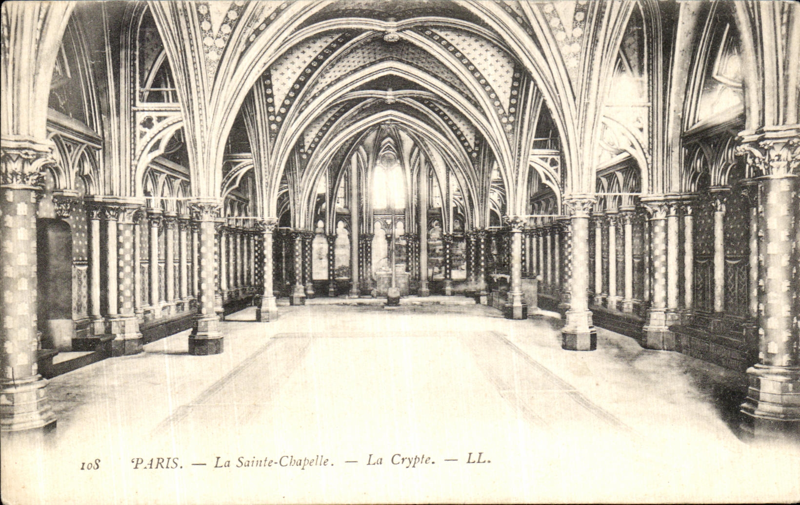 CPA Paris La Sainte Chapelle La Cryple