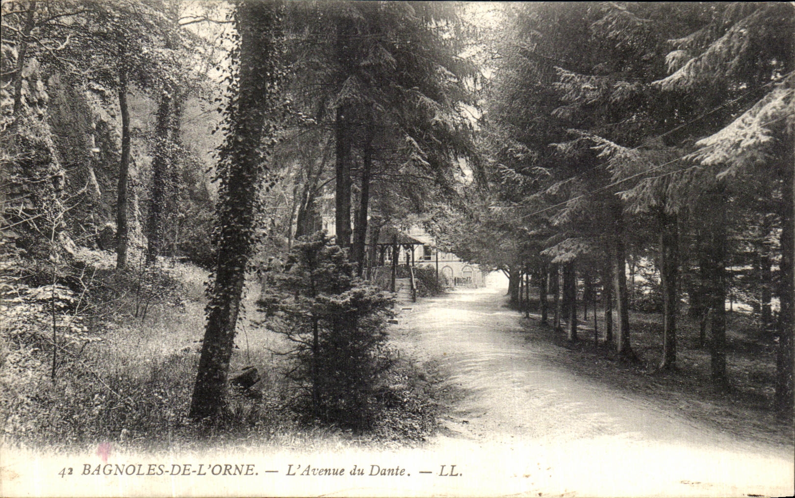 Bagnolles-de-l'Orne — La Avenida del Dante — LL.