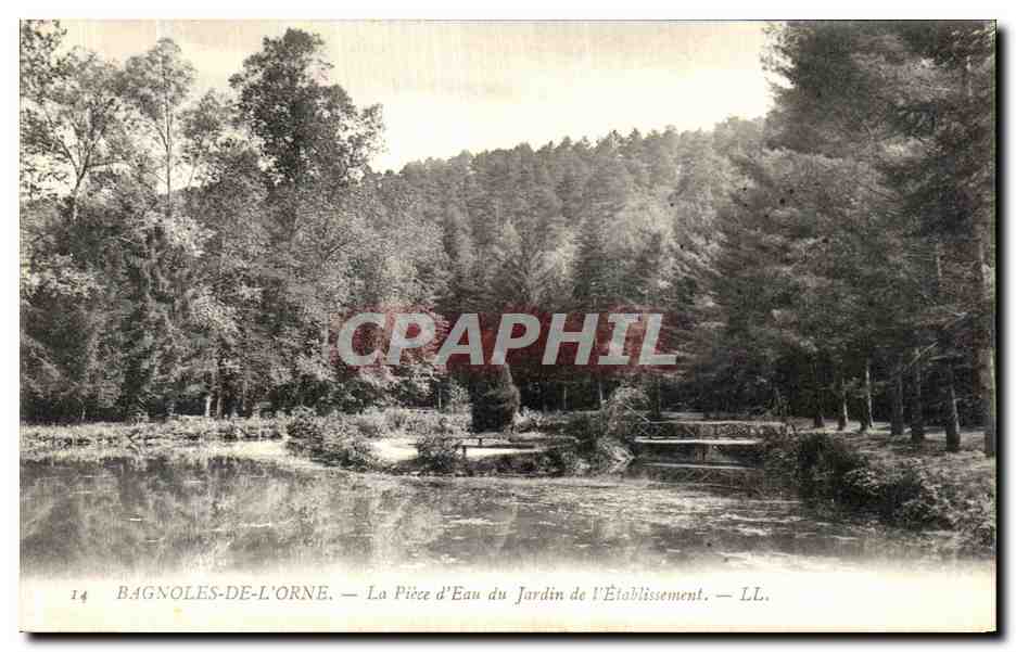 Bagnoles-de-l'Orne — La Fuente del Jardín del Establecimiento — LL.
