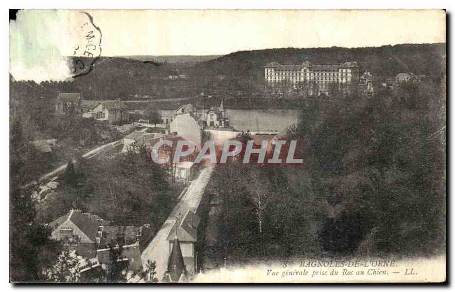 CPA Bagnoles de l Orne Vue generale prise du Roc au Chien