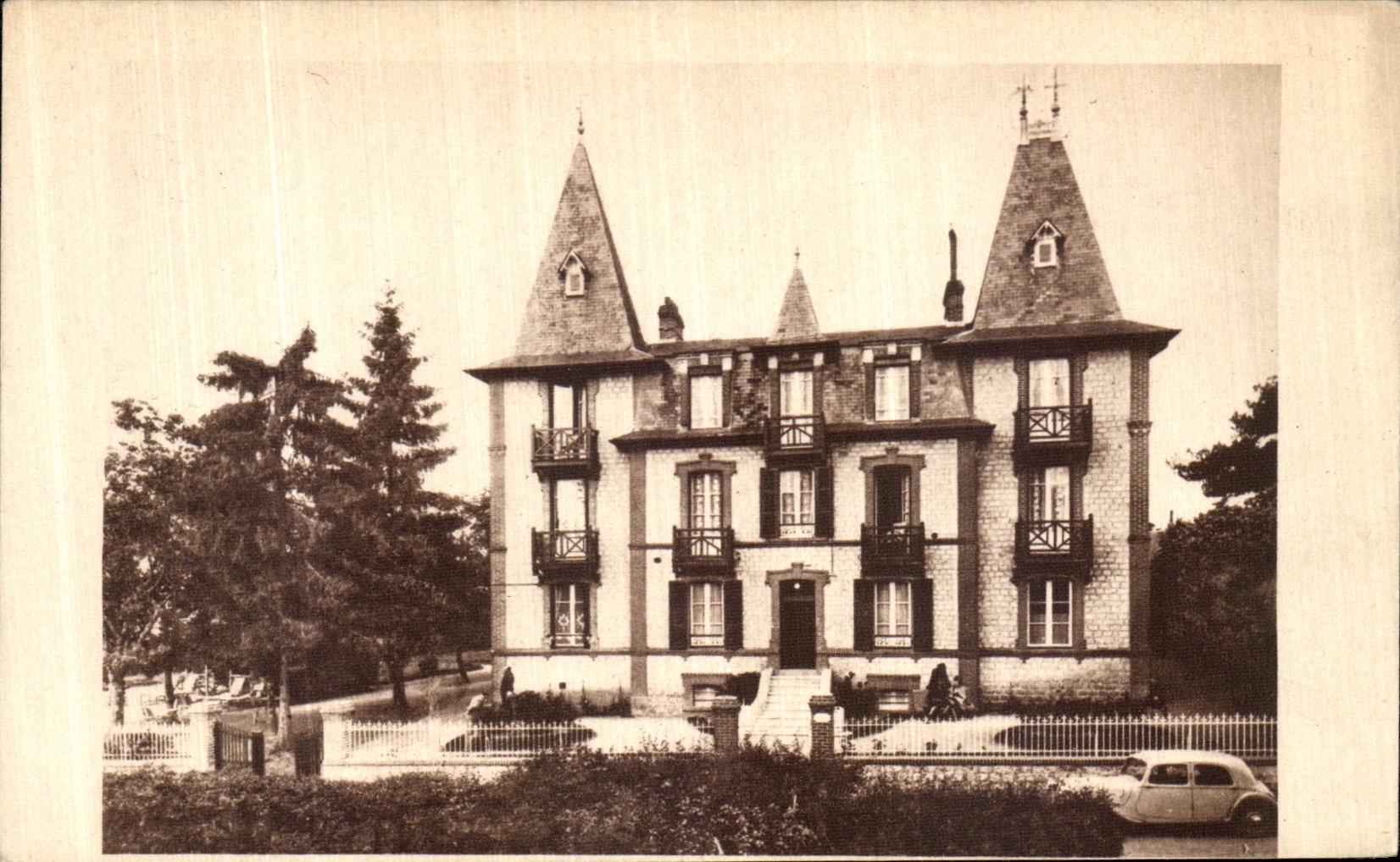 Villa in Bagnolles-de-l'Orne — Thermalbad « Sans Souci » — J. Le Marigny, Tel. 526