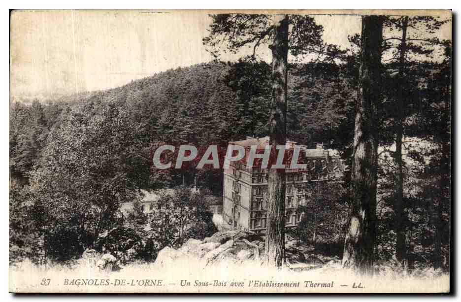 Bagnoles-de-l'Orne — Un Sottobosco con l'Establishment Termale — LL