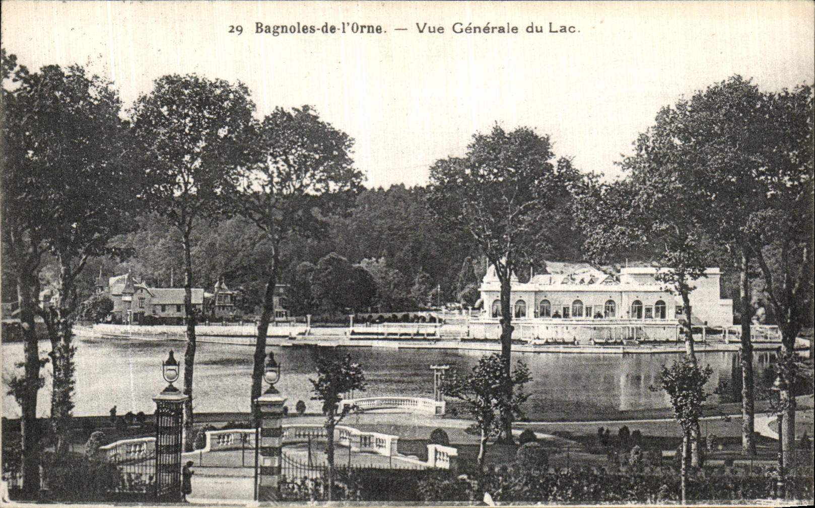 Bagnoles-de-l'Orne — Vista General del Lago — Editor Dupuy, n°29