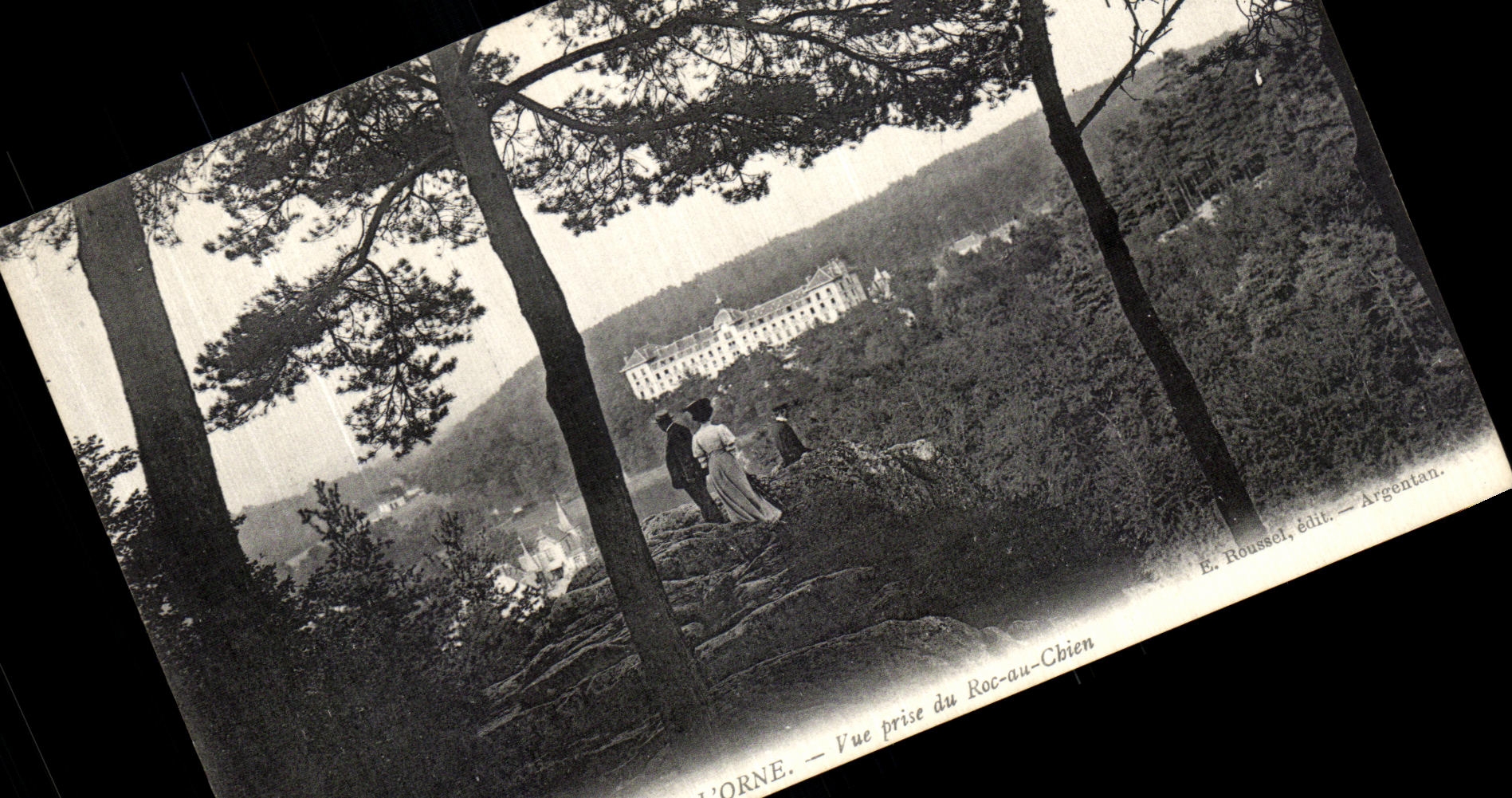 L'Orne — Vista tomada del Roc-au-Chien — E. Roussci, edit. — Argentan