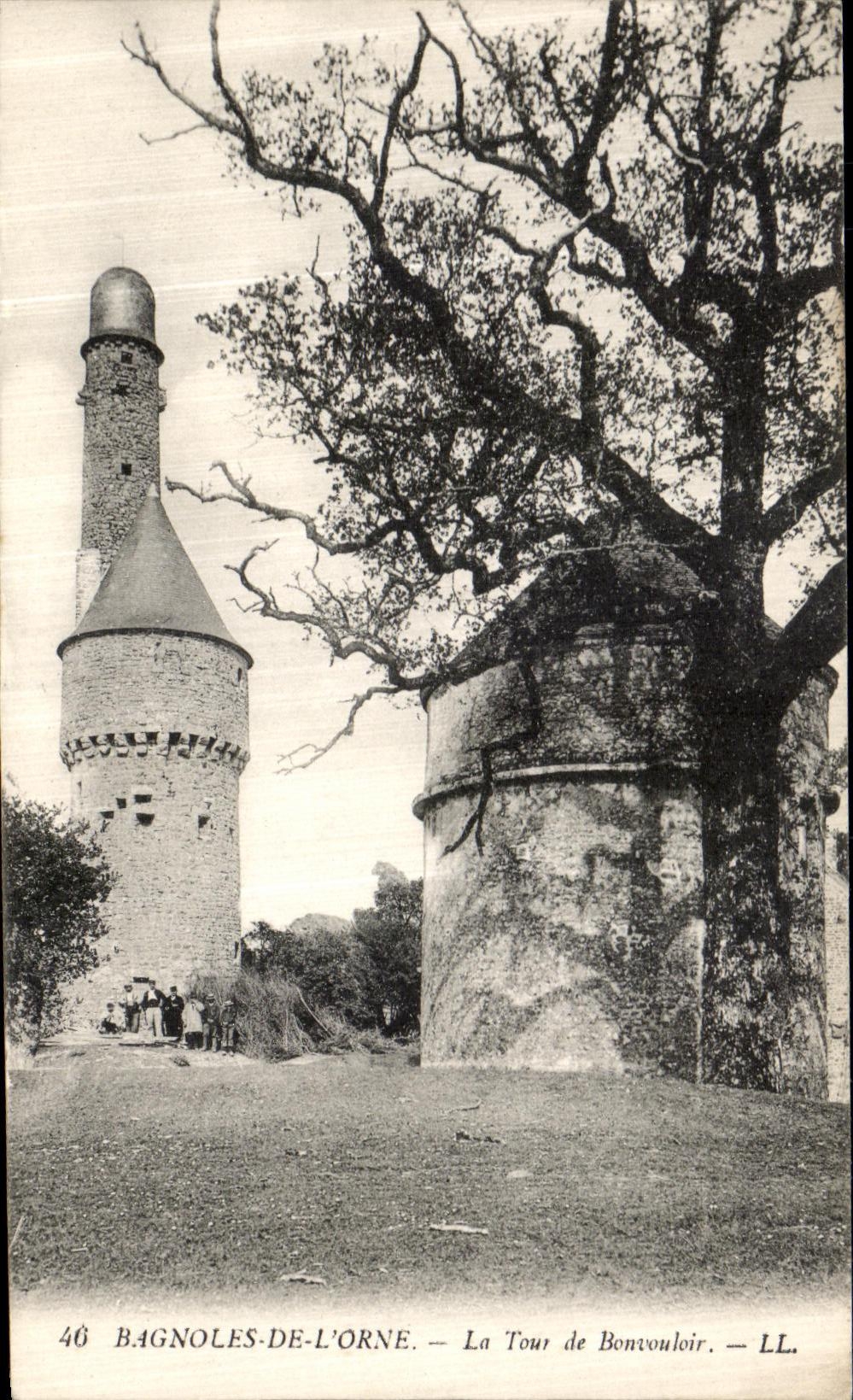 CPA Bagnoles De L Orne La Tour de Bonvouloir