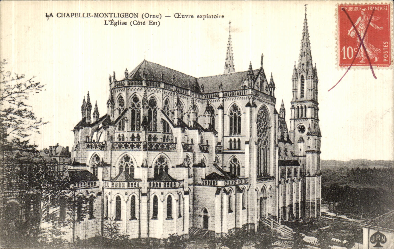 CPA La Chapelle Montligeon Oeuvre expiatoire L Eglise