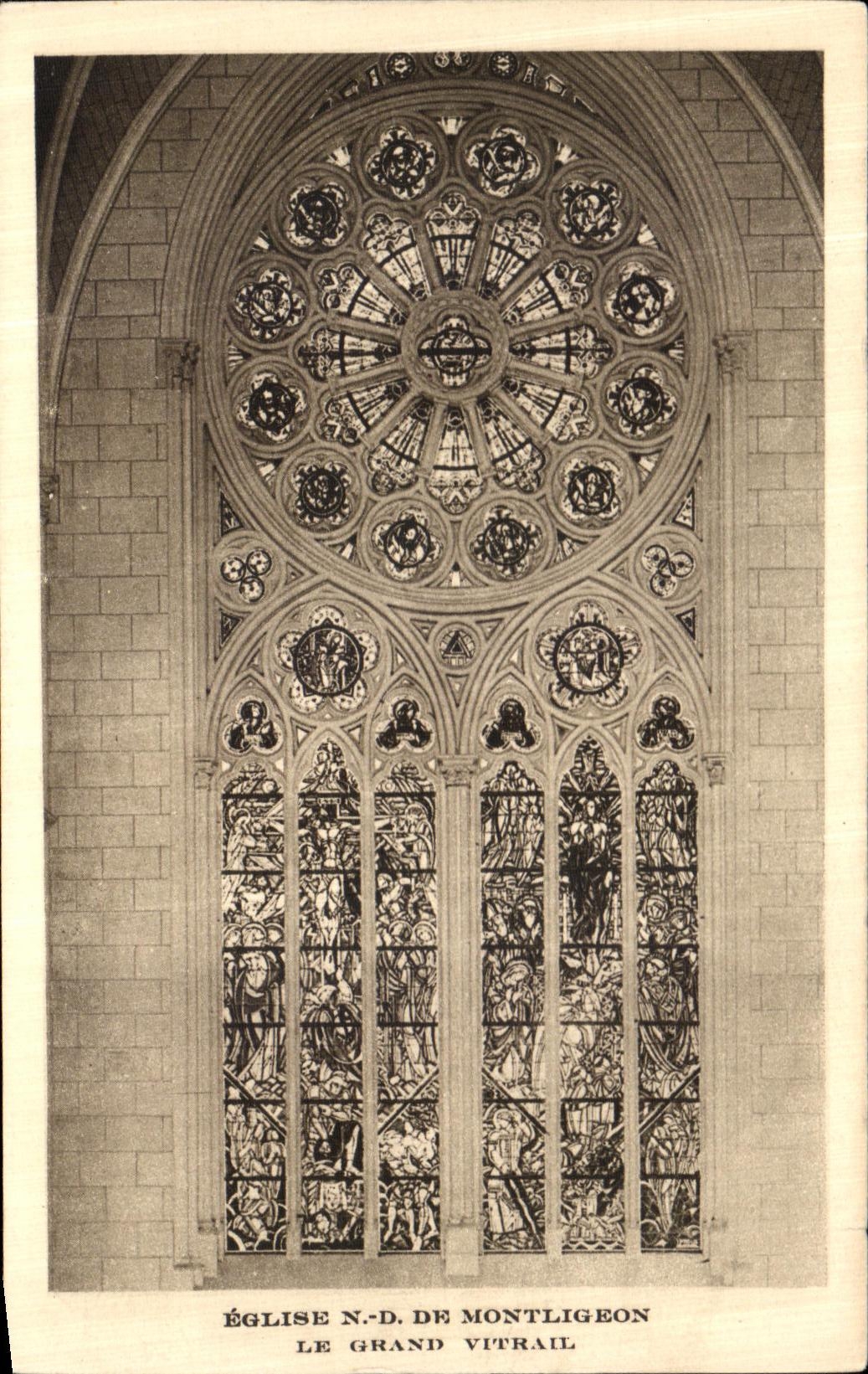 Église N.-D. de Montligeon — Le Grand Vitrail — De Gerval, Paris