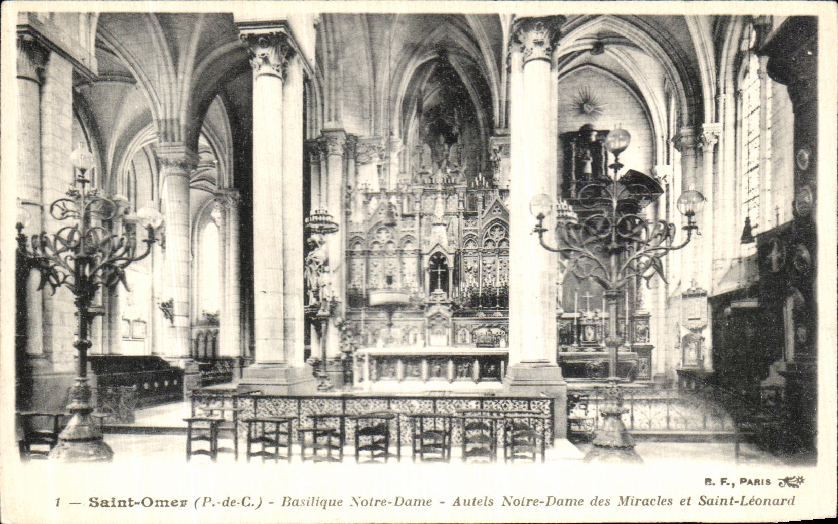 CPA Saint Omer Basilique Notre Dame Autels Notre Dame des miracles de St Leonard