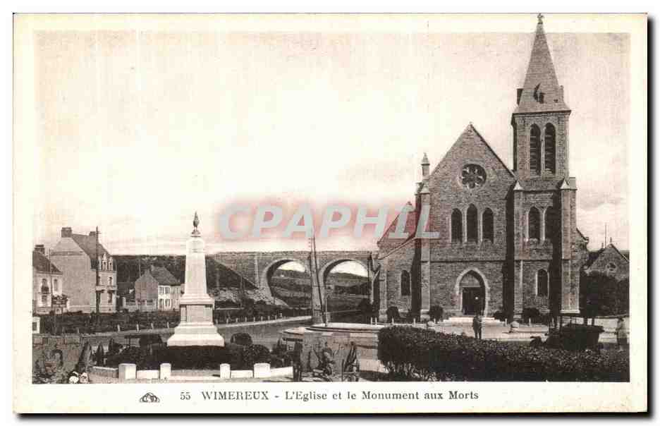 CPA Wimereux L eglise et le monument aux morts