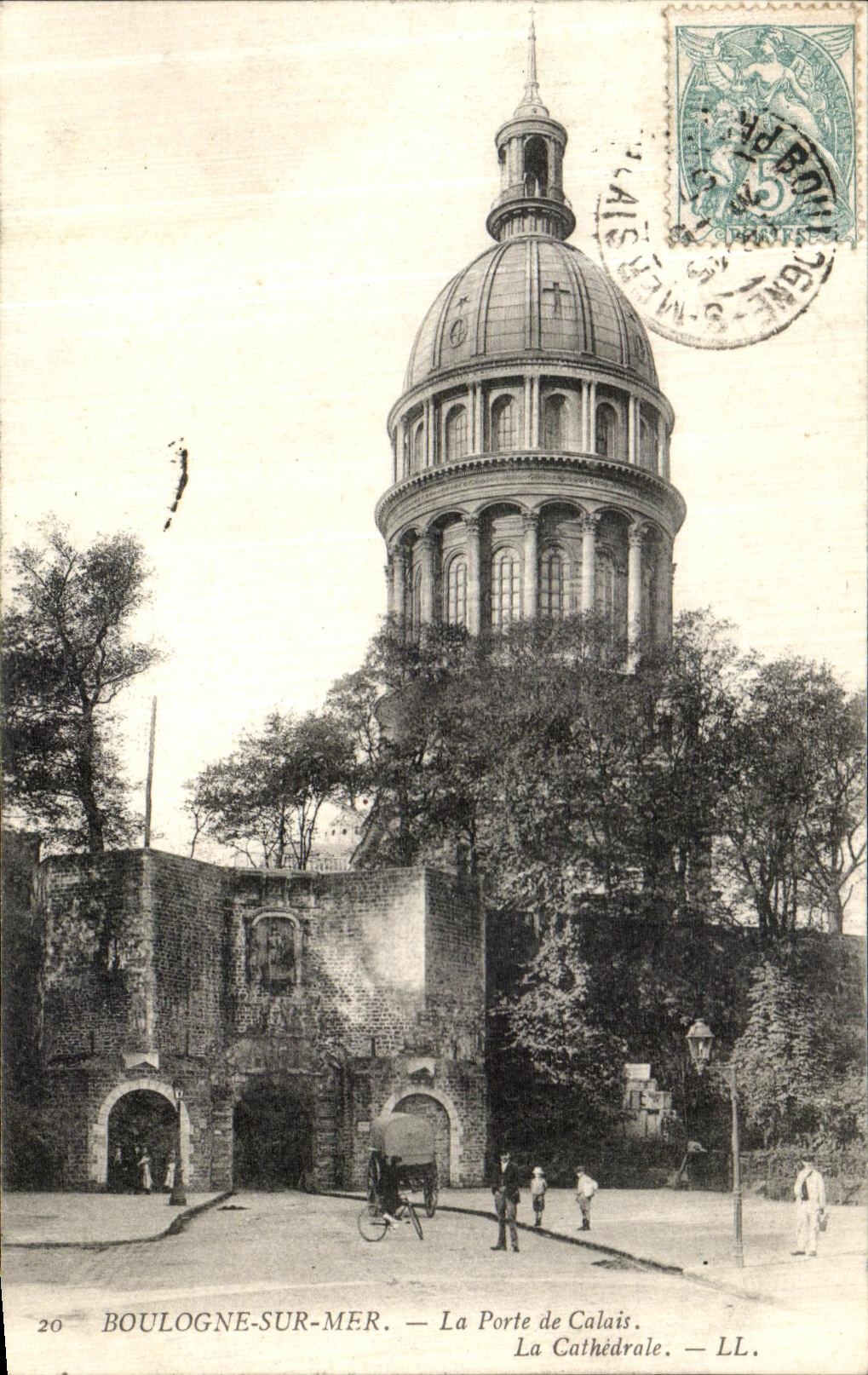 Boulogne-sur-Mer — La Porte de Calais et la Cathédrale — LL
