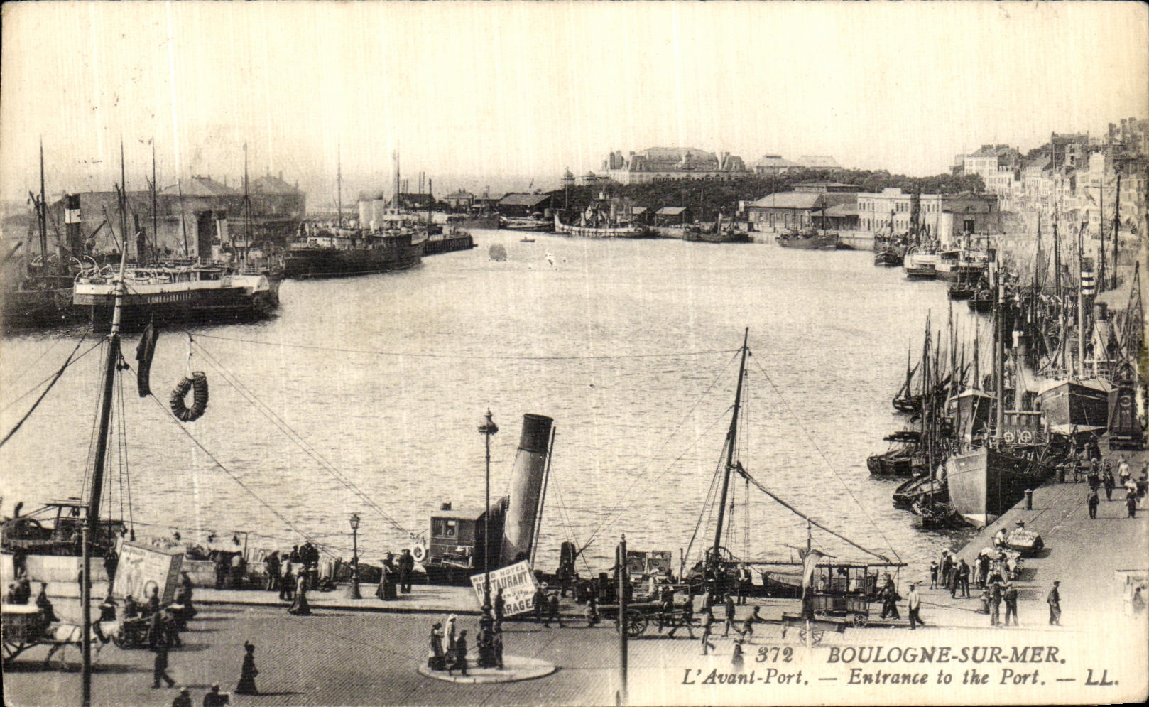 L'Avant-Port — Entrance to the Port — Boulogne-sur-Mer — LL. n° 372