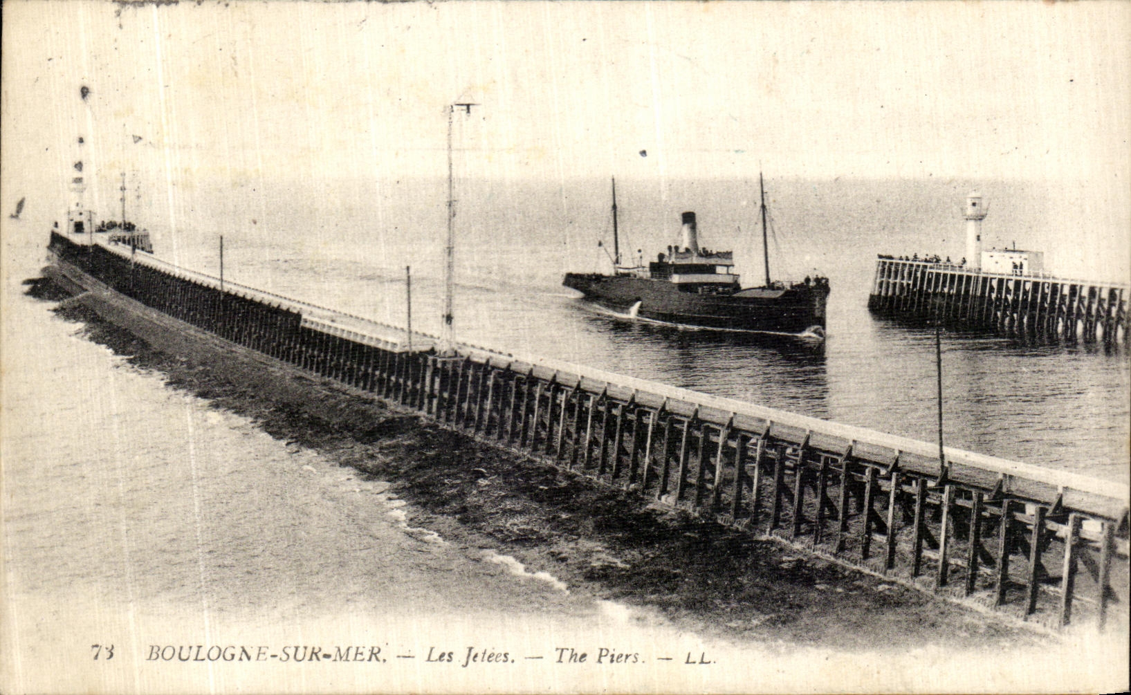 Boulogne-sur-Mer — Les Jetées — The Piers — LL. — N° 73