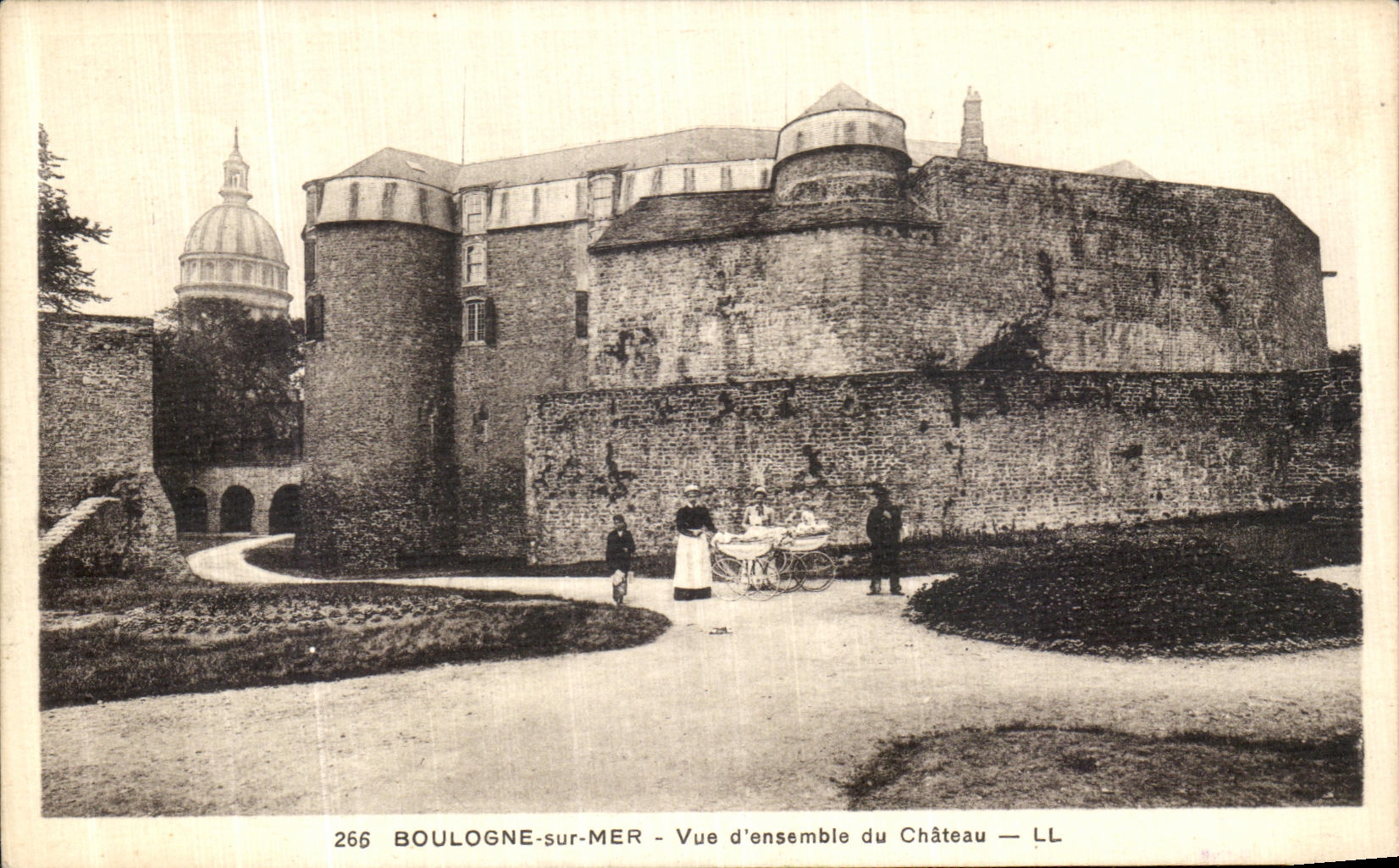 Boulogne-sur-Mer — Overzicht van het Kasteel — LL