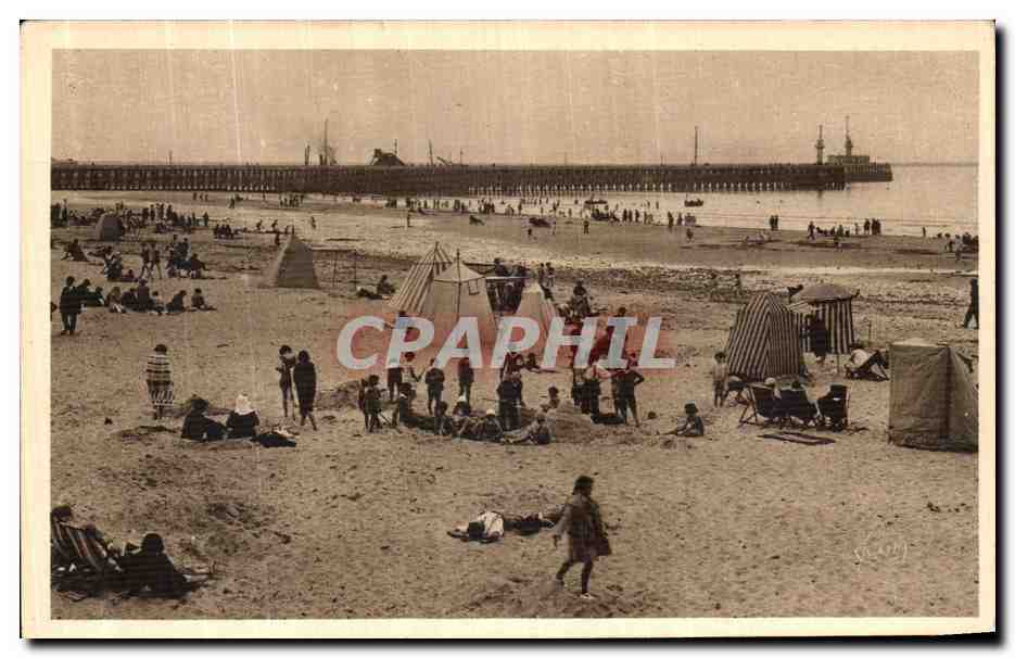 Boulogne-sur-Mer — La Plage et les Jetées — Les Éditions d'Art YVCK, Paris